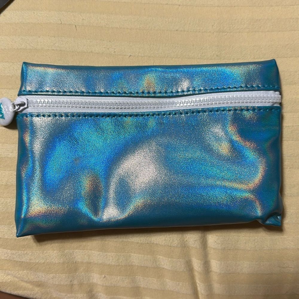 IPSY travel or cosmetic bag, tassle zipper pull NWOT